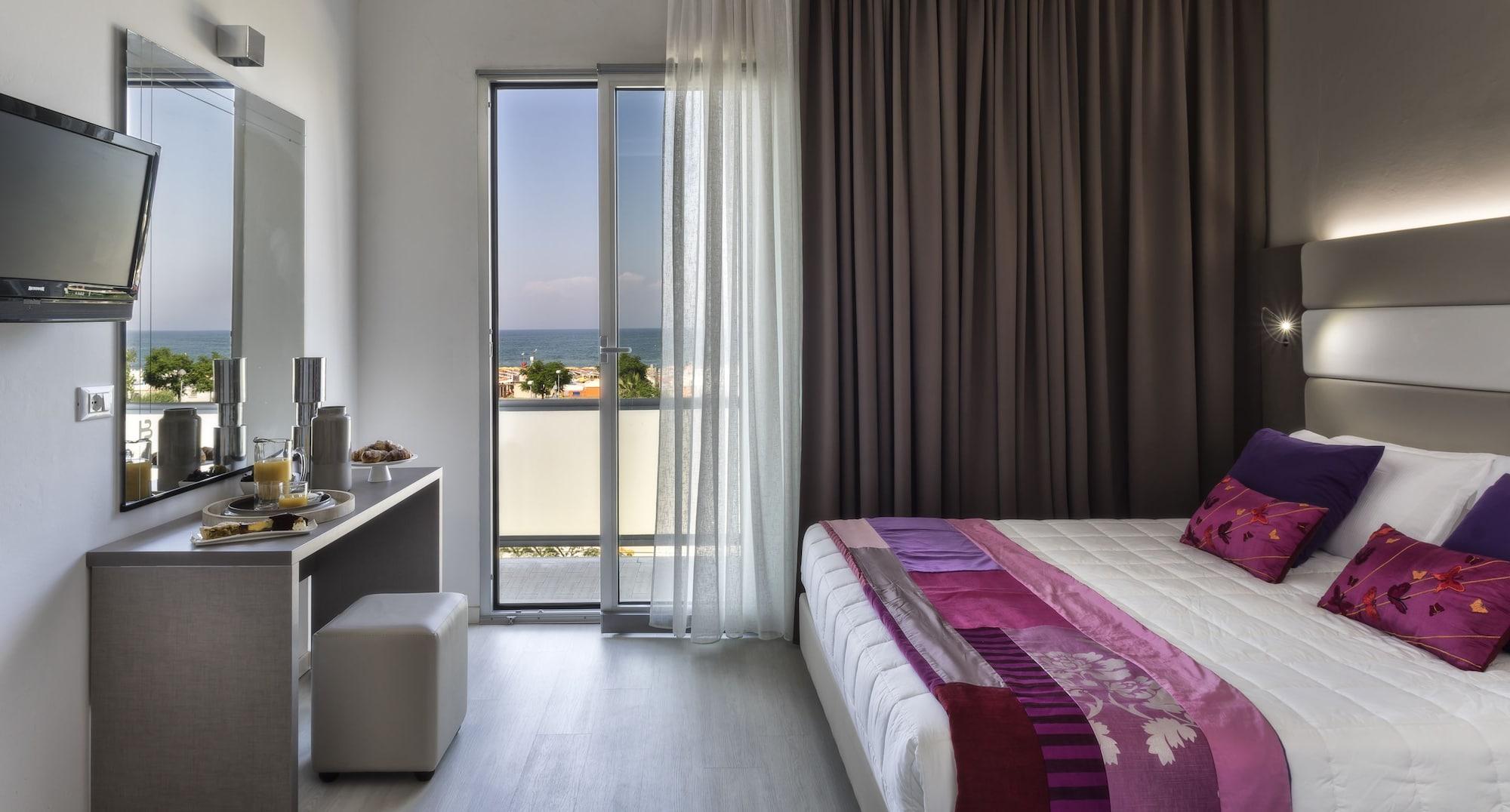 Hotel Boemia Riccione Exterior photo