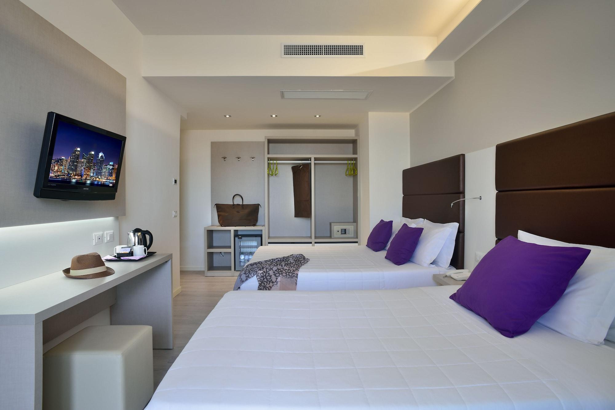 Hotel Boemia Riccione Exterior photo